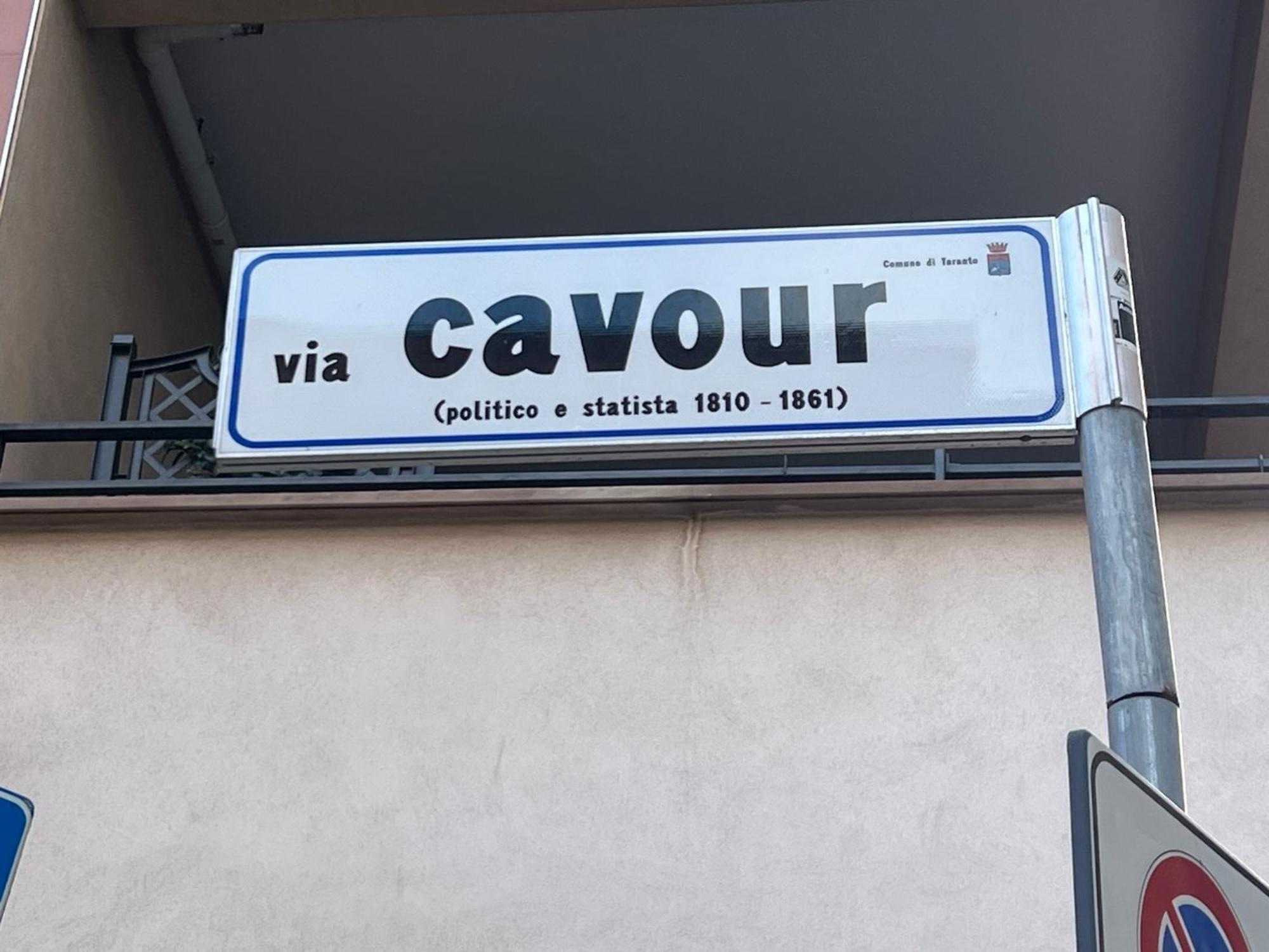 Suite Cavour Luxury Home 타란토 외부 사진
